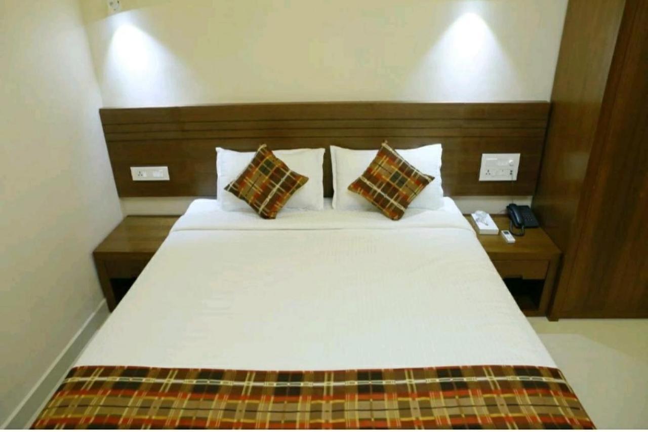 Prince Homestay & Restaurant Rudraprayag Exterior photo